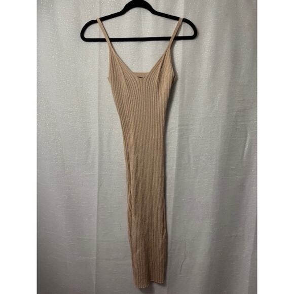 ALMOST FAMOUS GOLD GLITTERY TANK DRESS SIZE MEDIUM - Picture 2 of 8